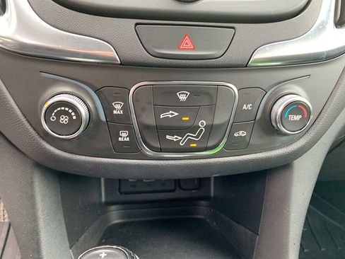 Certified 2021 Chevrolet Equinox LT FWD image 17