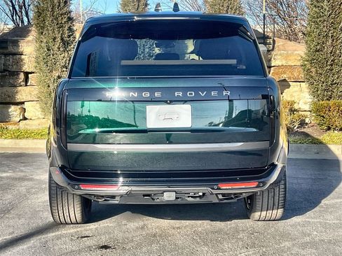 New 2026 Land Rover Range Rover SE image 4