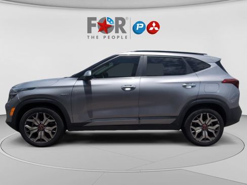Used 2022 Kia Seltos SX w/ Sunroof Package AWD/4WD image 2