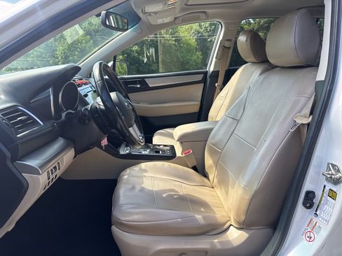 Used 2015 Subaru Outback 2.5i Premium AWD/4WD image 12