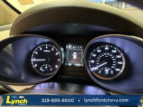 Used 2017 Hyundai Santa Fe Sport FWD image 25