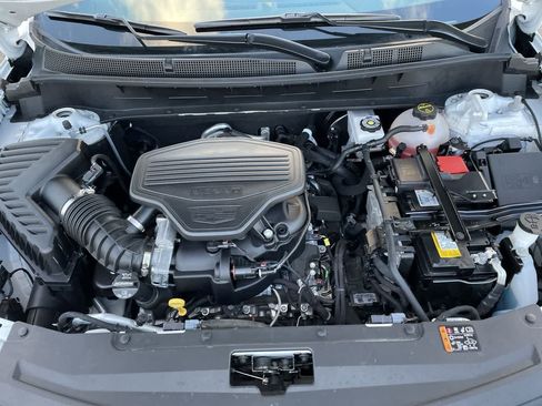 Certified 2024 Cadillac XT6 Premium Luxury w/ LPO, Floor Liner Package image 38