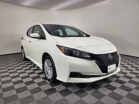 Used 2025 Nissan Leaf S FWD image 7