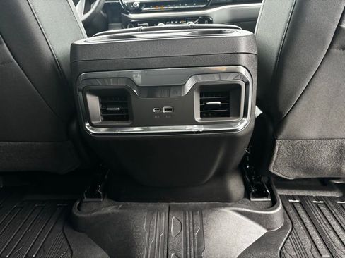 New 2026 GMC Sierra 1500 Elevation image 25