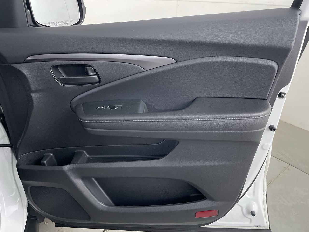 Used 2023 Honda Passport EX-L image 25