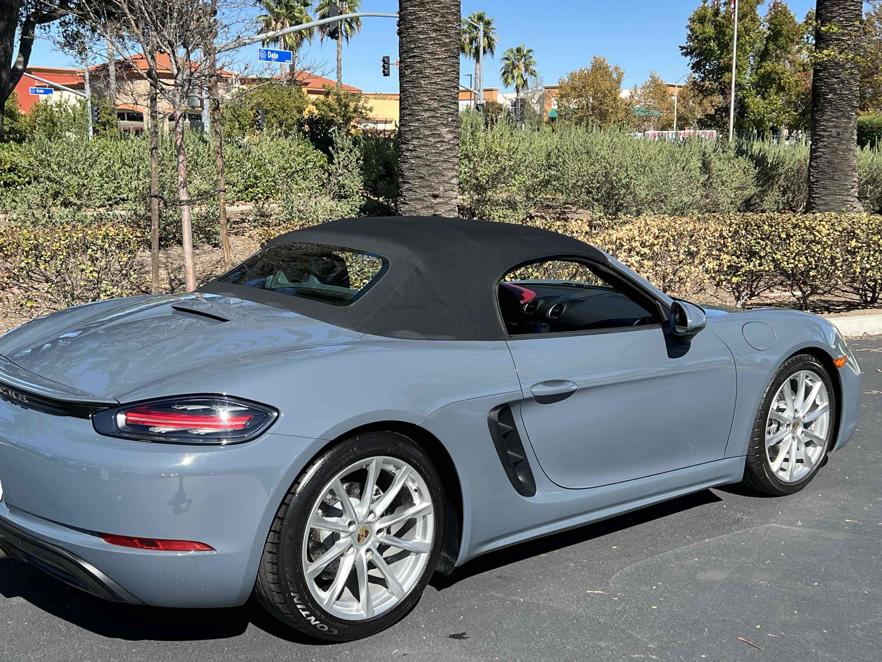 Used 2017 Porsche 718 Boxster RWD image 27