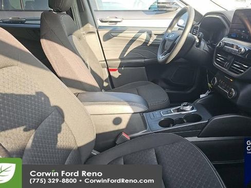 Used 2025 Ford Escape Active image 11