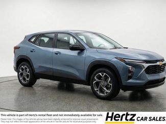 Used 2025 Chevrolet Trax LT video 1