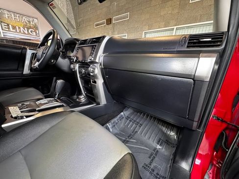 Used 2023 Toyota 4Runner SR5 Premium w/ SR5 Premium Package AWD/4WD image 49