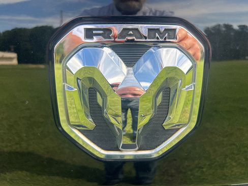 Used 2021 RAM 1500 Big Horn RWD image 5