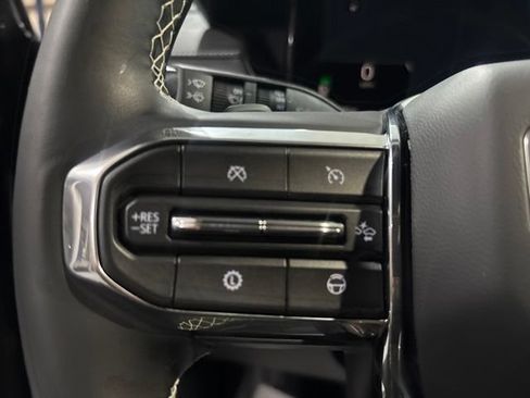 Used 2026 GMC Acadia Denali w/ Super Cruise Package AWD/4WD image 21