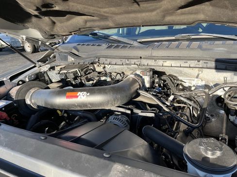 Used 2018 Ford F250 XLT w/ Camper Package image 26