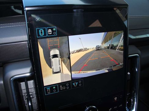 New 2026 GMC Yukon Elevation image 35