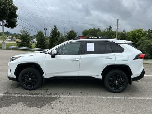 Used 2023 Toyota RAV4 SE w/ Convenience Package AWD/4WD image 2