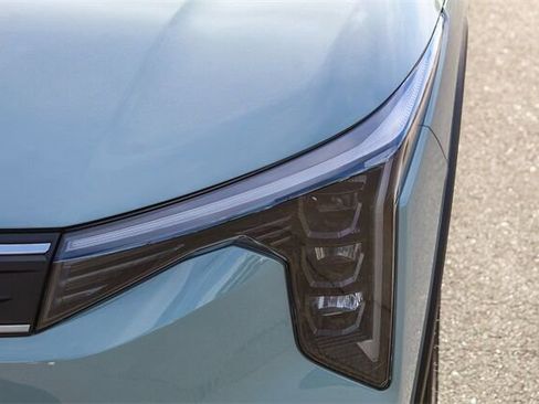 New 2025 Kia K4 LXS image 4