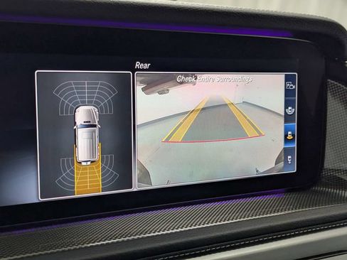 Used 2021 Mercedes-Benz G 550 w/ G Manufaktur Interior Package image 14