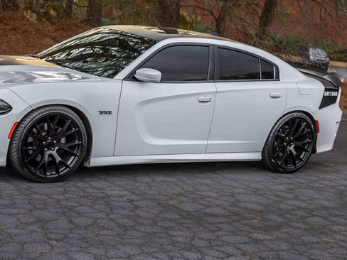 Used 2019 Dodge Charger Scat Pack w/ Daytona Edition Group image 58