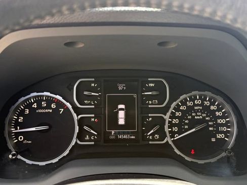 Used 2020 Toyota Tundra SR5 w/ SR5 Leather Package AWD/4WD image 17
