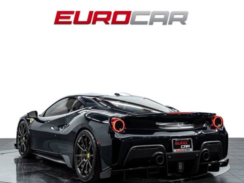 Used 2019 Ferrari 488 Pista Coupe RWD image 3