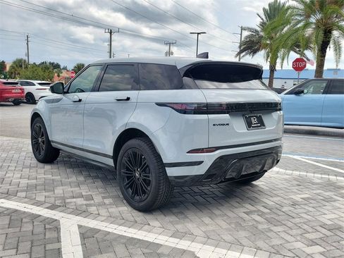 New 2026 Land Rover Range Rover Evoque Dynamic SE image 3