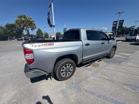 Used 2018 Toyota Tundra SR5 AWD/4WD image 18