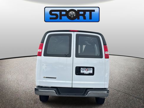 Used 2024 Chevrolet Express 2500 w/ Driver Convenience Package image 23