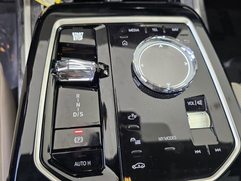 New 2025 BMW 760i xDrive image 21