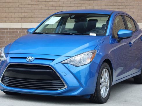Used 2018 Toyota Yaris iA FWD image 4