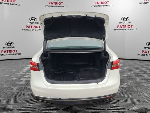 Used 2016 Toyota Avalon Touring FWD image 17