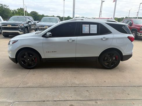 Used 2021 Chevrolet Equinox Premier w/ Redline Edition FWD image 3