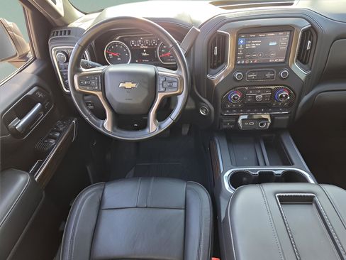 Used 2021 Chevrolet Silverado 1500 High Country w/ Technology Package image 16