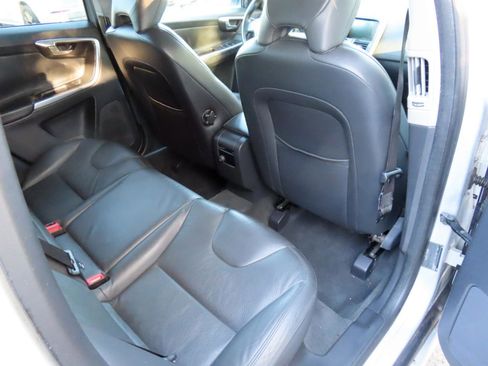 Used 2014 Volvo XC60 3.2 image 15
