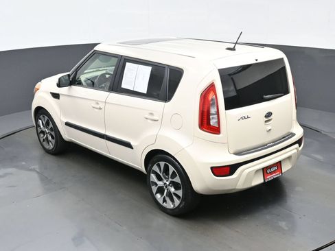 Used 2012 Kia Soul ! FWD image 38