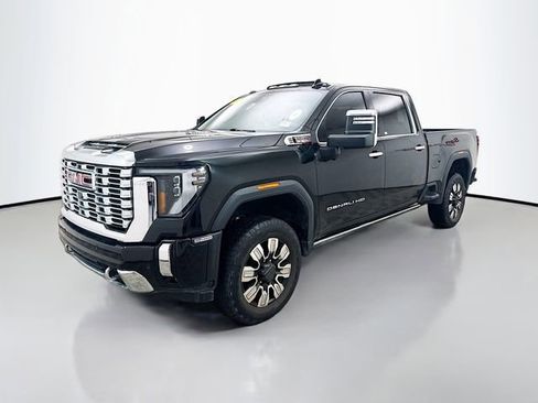 Used 2024 GMC Sierra 2500 Denali w/ Denali Reserve Package image 4