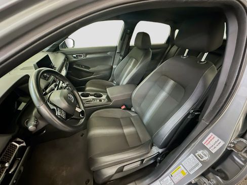 Used 2025 Honda Civic Sport image 13