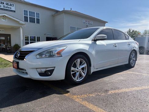 Used 2014 Nissan Altima 2.5 SL w/ Technology Package FWD image 2