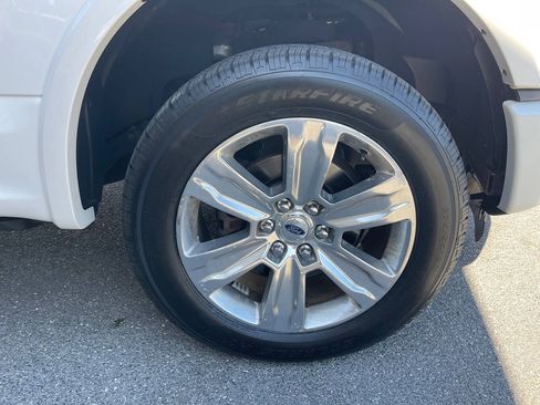 Used 2016 Ford F150 Platinum w/ Equipment Group 701A Luxury AWD/4WD image 12