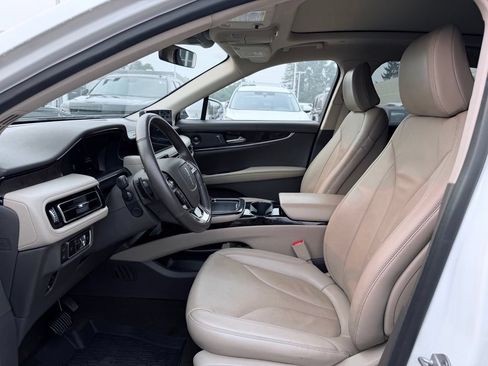 Certified 2023 Lincoln Nautilus Reserve w/ Luxury Package AWD/4WD image 20