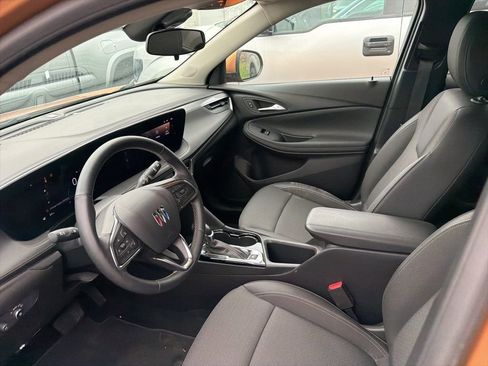 Used 2024 Buick Encore GX Preferred w/ Comfort Package image 2
