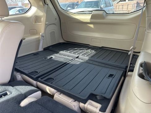Used 2018 Nissan Pathfinder Platinum w/ Cargo Package FWD image 16
