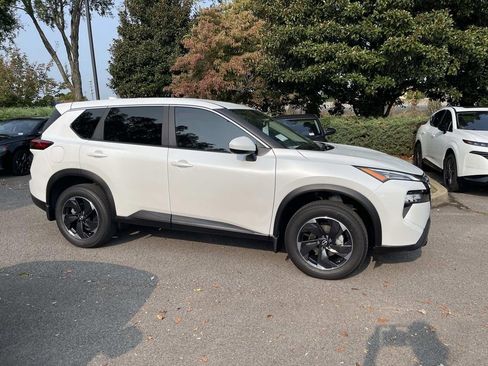 New 2026 Nissan Rogue SV AWD/4WD image 8