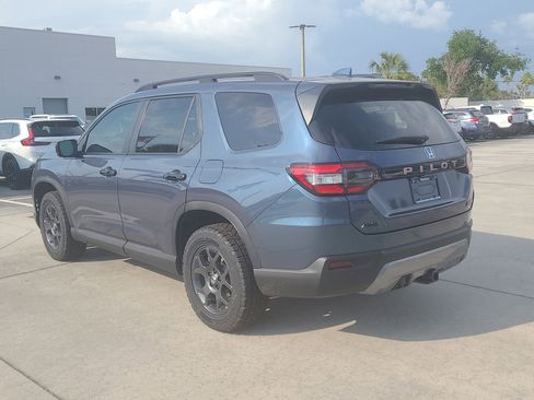 Used 2026 Honda Pilot TrailSport image 7