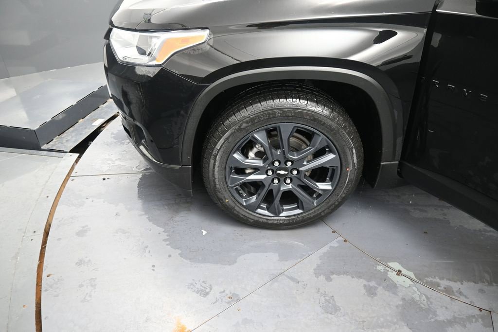 Used 2021 Chevrolet Traverse RS w/ LPO, Floor Liner Package AWD/4WD image 15