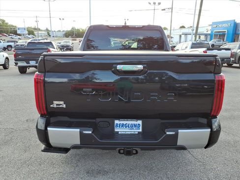 Used 2023 Toyota Tundra Limited AWD/4WD image 5