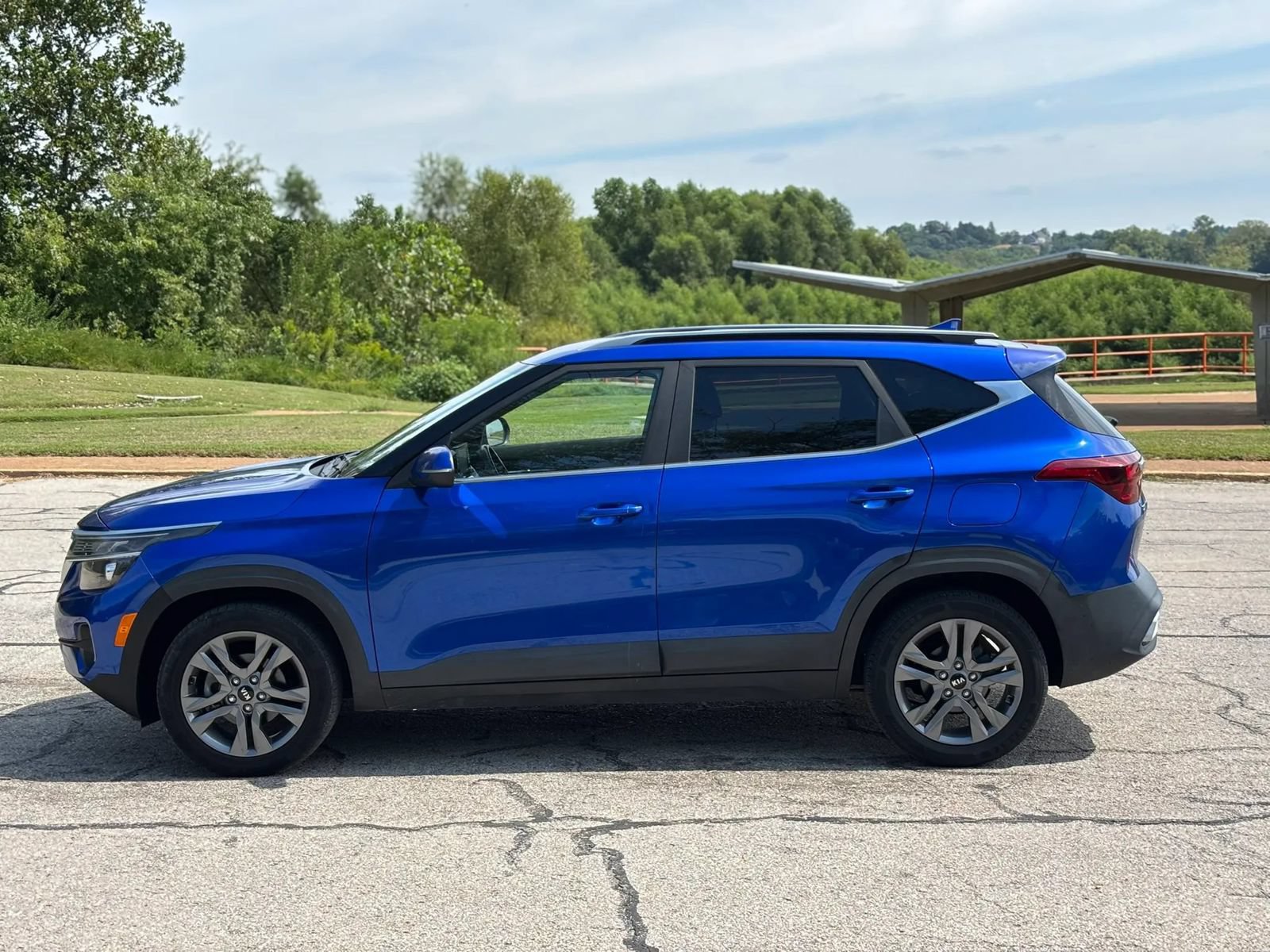 Used 2021 Kia Seltos S FWD image 12