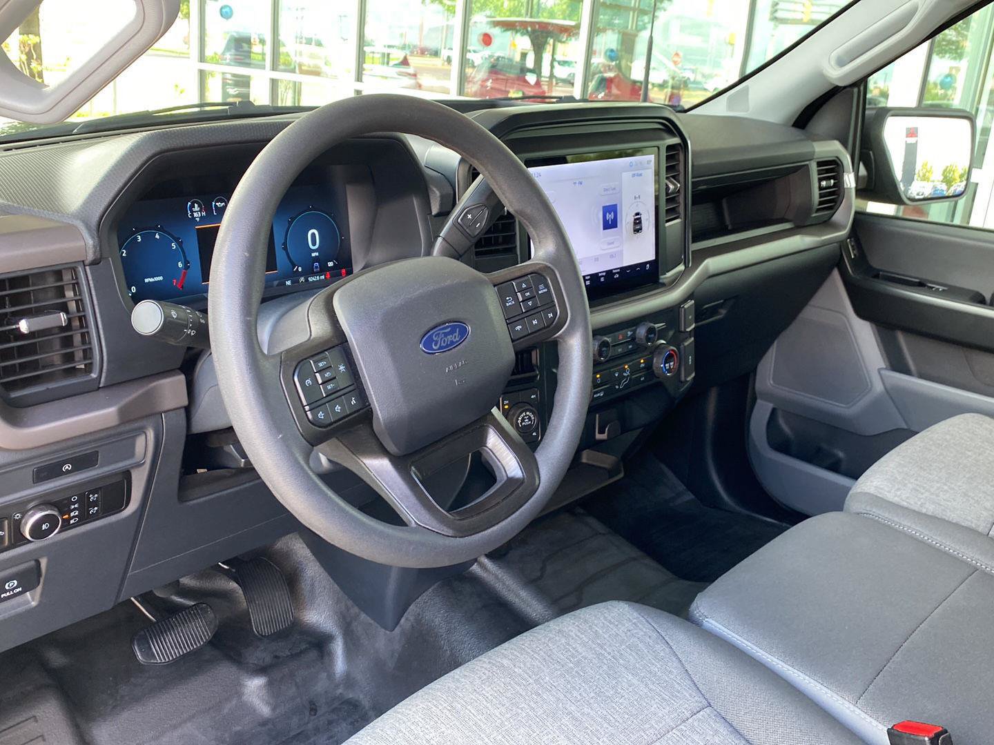Used 2025 Ford F150 XL w/ Equipment Group 103A High AWD/4WD image 19