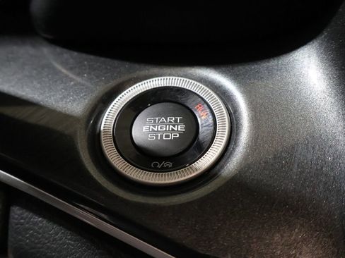 Used 2023 Jeep Grand Cherokee L Laredo image 28