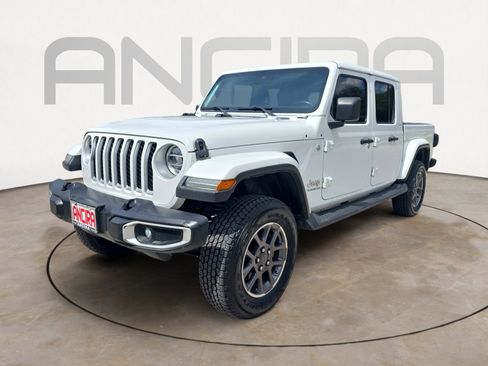 Used 2020 Jeep Gladiator Overland image 6