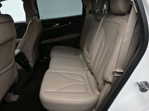 Certified 2022 Lincoln Nautilus FWD image 26