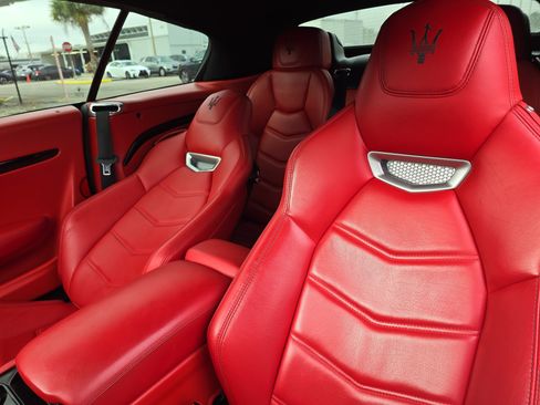 Used 2018 Maserati GranTurismo Sport image 14